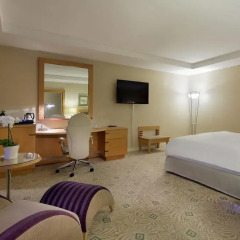 Отель Hilton Budapest City 5* Представительский люкс с различными типами кроватей фото 2