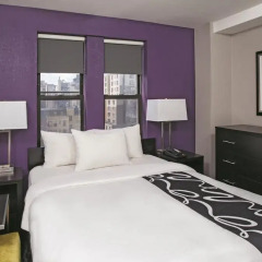 Отель La Quinta Inn & Suites New York City Central Park 2* Стандартный номер с двуспальной кроватью фото 4