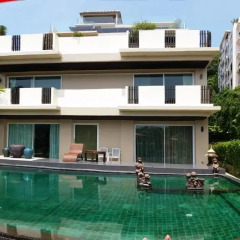Апартаменты Karon Suite Apartment бассейн
