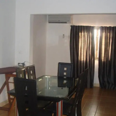 Отель T.N. Hospitality Self Catering Budget Apt. - Osu удобства в номере