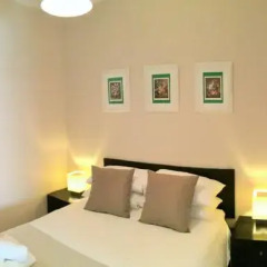 Отель The Capital Boutique B&B Номер Делюкс разные типы кроватей фото 18