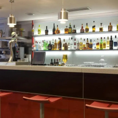 Hotel AH San Fermín Pamplona гостиничный бар