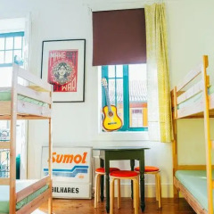 Отель Dona Fina Guest House Кровать в общем номере с двухъярусной кроватью фото 7