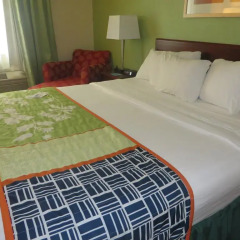Отель Baymont Inn & Suites Jefferson City 3* Номер Делюкс с различными типами кроватей фото 2