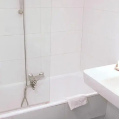 Отель Carlton 3* Стандартный номер с различными типами кроватей фото 4