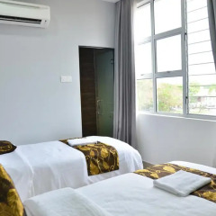 D'Metro Hotel 3* Улучшенный номер с 2 отдельными кроватями фото 3