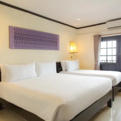 Отель Golden Tulip Essential Pattaya 4* Улучшенный номер с различными типами кроватей фото 28