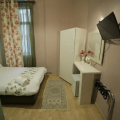 Atlantis Hotel комната для гостей