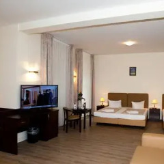 Upper Room Hotel Kurfürstendamm 3* Улучшенные апартаменты с различными типами кроватей фото 4