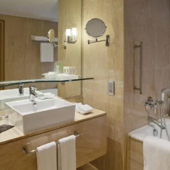 Отель Holiday Inn Bangkok Silom 4* Стандартный номер с различными типами кроватей