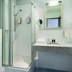 Отель Ramada Frankfurt am Main City Center & Financial District 4* Стандартный номер с различными типами кроватей фото 2