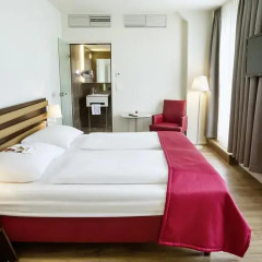 Austria Trend Hotel beim Theresianum 3* Стандартный семейный номер с двуспальной кроватью фото 4