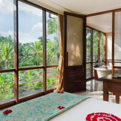 Отель Komaneka at Bisma 5* Семейный люкс с двуспальной кроватью фото 6