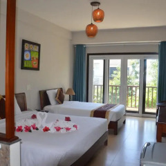 Sunshine Hotel 3* Номер Делюкс фото 5