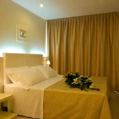 Ferretti Beach Hotel 4* Стандартный номер двуспальная кровать