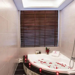Valentine Hotel 3* Улучшенный номер с различными типами кроватей фото 37