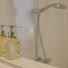 Отель B&B The Nest Brussels Стандартный номер фото 14