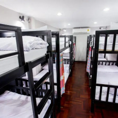Baan 89 Hostel Кровать в общем номере