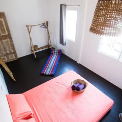 Отель Sweet Life Community Guesthouse Стандартный номер фото 7