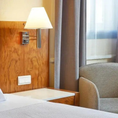 Отель NH Barcelona Entenza Испания, Барселона - 1 отзыв об отеле, цены и фото номеров - забронировать отель NH Barcelona Entenza онлайн удобства в номере фото 2
