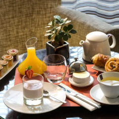 Отель Warwick Geneva 4* Улучшенный номер с различными типами кроватей фото 5