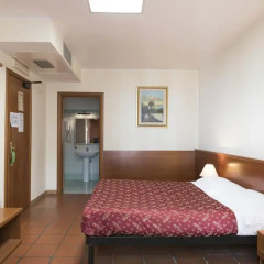 Marsala Hotel 2* Стандартный номер с двуспальной кроватью (общая ванная комната) фото 4