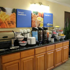 Отель Comfort Inn Near Old Town Pasadena 2* Стандартный номер с различными типами кроватей фото 2