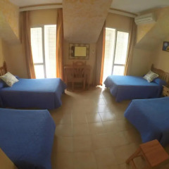 Отель Hostal Cuevas Испания, Фуэнхирола - отзывы, цены и фото номеров - забронировать отель Hostal Cuevas онлайн комната для гостей фото 4