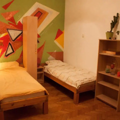 Hostel 4 Rooms Кровать в общем номере с двухъярусной кроватью