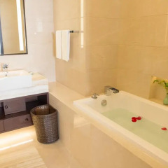 Kingdom Narada Grand Hotel ванная