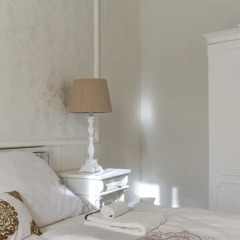 Отель Chestnut Suite - Luxury Home Downtown удобства в номере