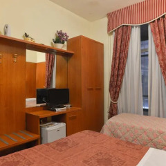 Отель B&B Termini Стандартный номер с различными типами кроватей фото 8