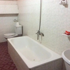 Отель Que Huong Hotel Вьетнам, Далат - отзывы, цены и фото номеров - забронировать отель Que Huong Hotel онлайн ванная фото 2