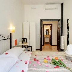 Отель Ad Hoc B&B Стандартный номер с двуспальной кроватью (общая ванная комната) фото 9