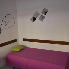 Alameda Hostel Стандартный номер с 2 отдельными кроватями (общая ванная комната)