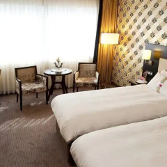 Отель Ramada Plaza Antwerp 4* Номер Делюкс с различными типами кроватей фото 8
