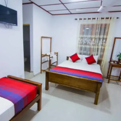 Thilaka City Hotel 2* Номер Делюкс с различными типами кроватей фото 16