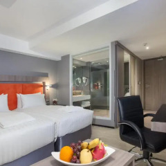 Grand 5 Hotel & Plaza Sukhumvit Bangkok 4* Номер Делюкс с различными типами кроватей