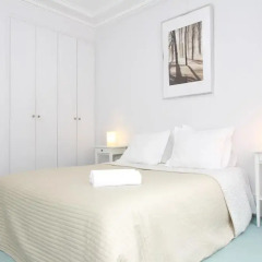 Апартаменты Private Apartment - Coeur de Paris - St Germain des Prés - 105 комната для гостей