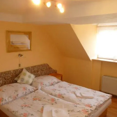 Отель Chebsky dvur - Egerlander Hof 3* Стандартный номер с различными типами кроватей фото 6
