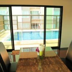 Апартаменты Modernbright Service Apartment Бангламунг комната для гостей фото 3