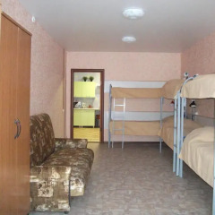 Hostel October Кровать в общем номере с двухъярусной кроватью фото 9