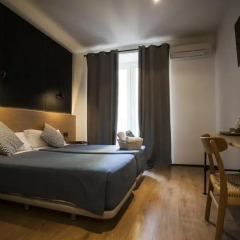 Отель Hostal CC Malasaña Улучшенный номер с различными типами кроватей фото 15