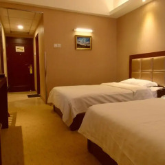 Tianjin Inner Mongolia Jinma Hotel 3* Улучшенный номер с 2 отдельными кроватями