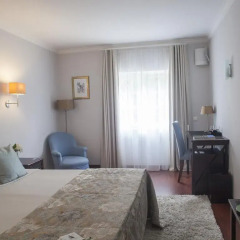 Отель Casa Das Senhoras Rainhas 4* Стандартный номер с различными типами кроватей фото 2