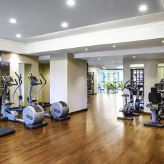 Отель Sofitel Abu Dhabi Corniche ОАЭ, Абу-Даби - 1 отзыв об отеле, цены и фото номеров - забронировать отель Sofitel Abu Dhabi Corniche онлайн фитнесс-зал
