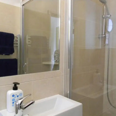 Отель Glenmore Suites ванная