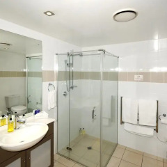 Отель Parkview On Hagley 4* Номер Делюкс с различными типами кроватей фото 4