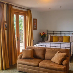 Blue Moon Boutique Hotel 3* Номер категории Премиум с различными типами кроватей фото 5