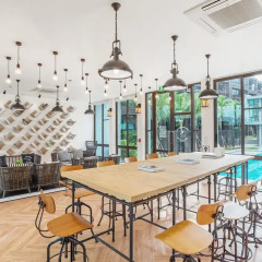 Отель Saturdays Residence спортивное сооружение